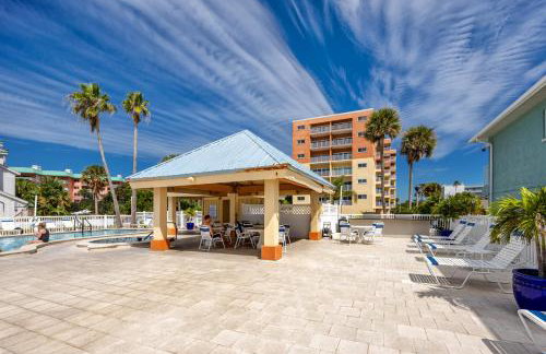 Redington Beach Retreat - Immaculate Beach Condo with Water Views, Pool, Hot Tub - Foto 12