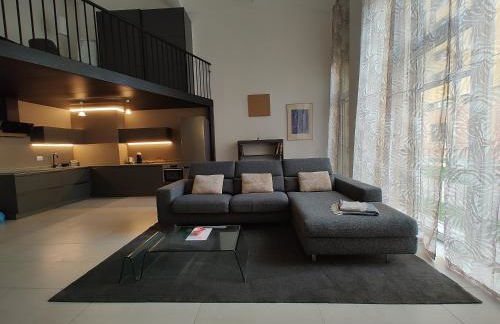 Milan Space Loft - Apartment close to M5 subway - Free Parking - Sky & Netflix TV - Foto 4