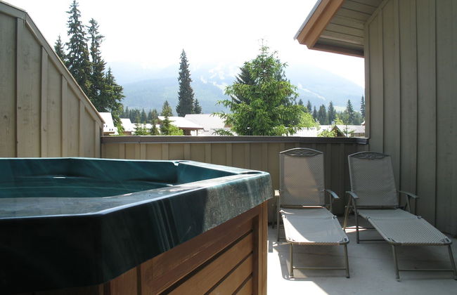 Glacier's Reach by Whistler Retreats - Photo 21