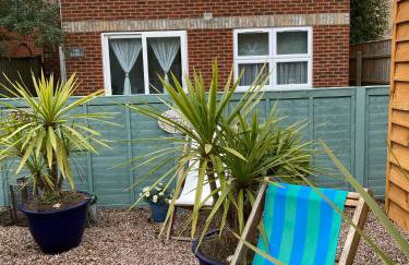 The Sashes - Stylish Apartment - FREE Parking - Ultrafast WIFI - Smart TV - Netflix - sleeps up to 6! Close to Poole Town Center & Sandbanks & Bournemouth - Foto 56