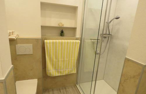 Ferienhaus Robinson im Feriendorf Altes Land direkt an der Elbe - Photo 26