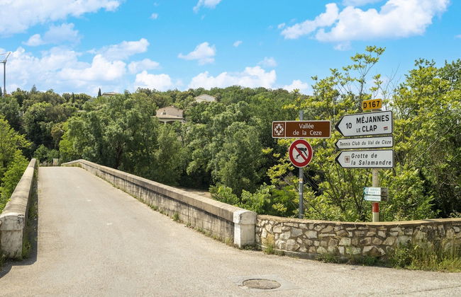 Cosy Holiday Home With Pool - Photo 33