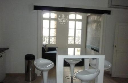 Appartement centre historique place Jean Jaurès climatisé 6 couchages avec parking - Foto 14