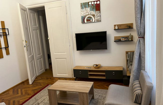 Mira Central Residence - Photo 6