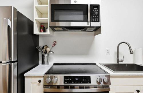 Cozy 2-Floor Home 5BR 3BA 2 Kitchens Backyard - Foto 61