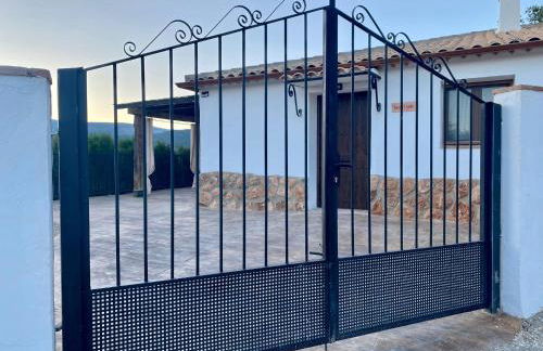 ENTRESIERRAS Apartamentos rurales con chimenea, barbacoa y espacio para eventos - Foto 68