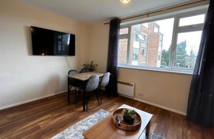 Cozy 2 Bedroom Apartment close to Town Centre - Foto 9