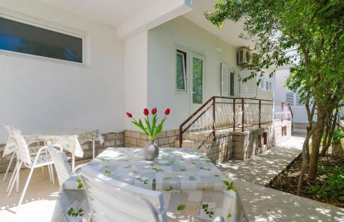 Apartments & Rooms Bari i - Superior Studio Apartment with Balcony and Garden View G2-7 - Foto 6
