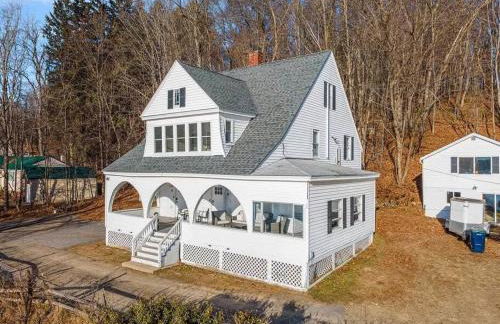 2-Unit House, big Lake Winnisquam views - Sleeps 13 - Foto 4