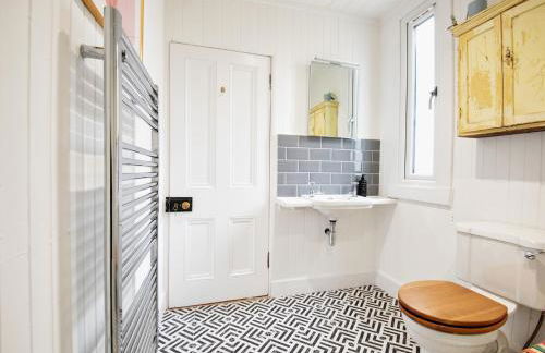 Tin Cabin in peaceful Angus glen - Foto 7