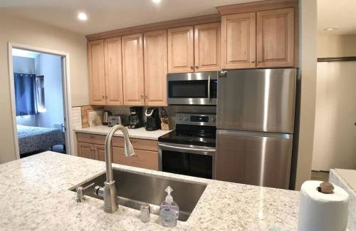 Rustic Modern Condo - Close to Village - Sleeps 10 - Foto 22