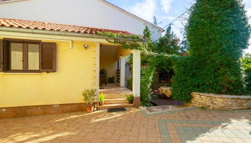 Apartment Red Romantic 2-1 - Foto 2, Garden view