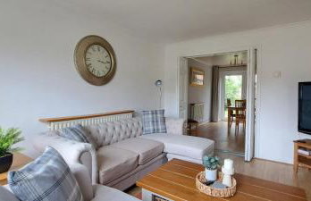 Generous 3 bed in the heart of the village - Foto 5