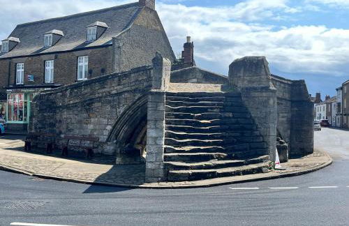 Bridge Cottage Stunning 4 bed thatched cottage - Photo 3