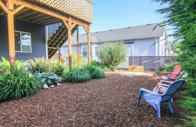 Lola's Lighthouse - Photo 28