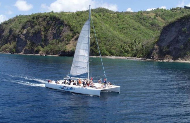 Excursión a la bahía de Soufrière en barco - Foto 1
