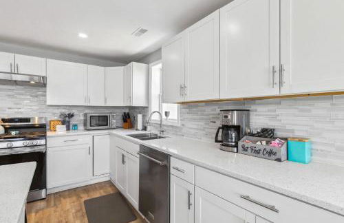 Landmark Lakehouse - luxury living in PLX - Foto 29