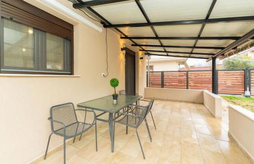 Sefis House - Photo 9