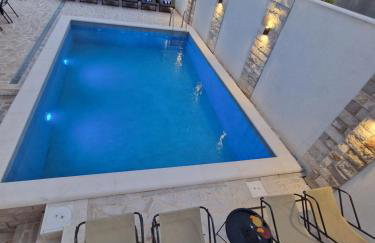 Apartment Casa Lumina - 5 minutes to the airport - Foto 8