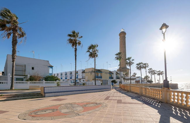 El Paseo Del Faro in Chipiona - Foto 28