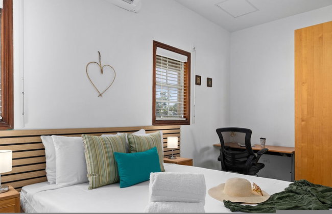 Island Escape Lrg Private Backyard Pool Patio - Photo 17