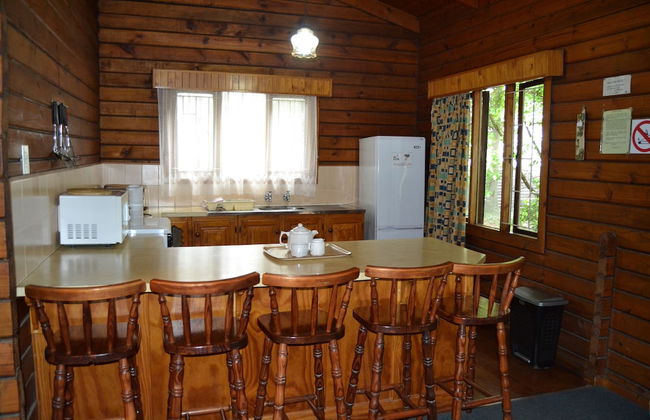 Log Cabin & Settlers Village - Photo 25