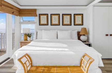 Unbeatable Beachfront Bliss w/ Ocean Views, Luxe Interiors & Patio Beach Road - Foto 34