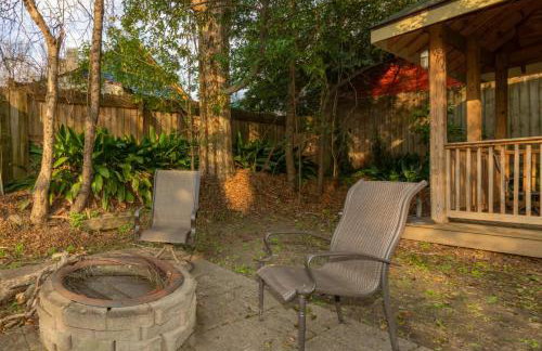 The Broadway Bungalow Walk to Riverwalk Dining! - Foto 8