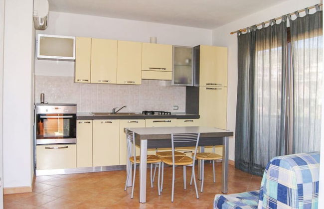 2 Bed Flat - Sleeps 4 - Garden - Parking - Wifi - Foto 3
