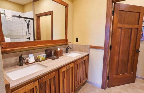 Enjoy the views of Table Rock Lake in this 2BD resort condo - Foto 11