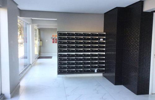 Apto6 com WI-FI e garagem e 100 a av Brasil - Foto 10