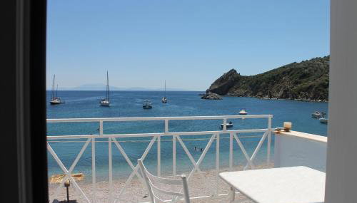 Elena Studios - Photo 4