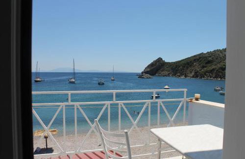 Elena Studios - Photo 4