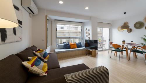 Valencia Just in the Middle - Photo 4