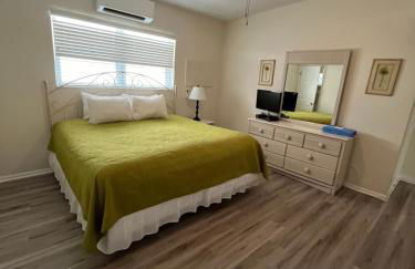 Venice Beach Villas - Photo 129