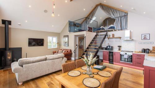 Hare's Hill - Photo 3