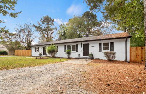 10 Min to Downtown - Desk - Fenced Yard - Wi-Fi - Foto 35