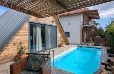 Unique wooden villa with pool - Foto 5