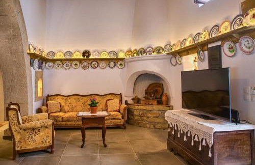 Stone Arch - Photo 10