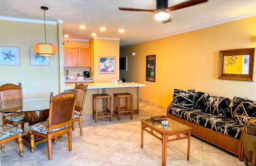 Gorgeous Blue Ocean Views, AC, Sunsets & 1-Min Walk to Beach - Foto 16