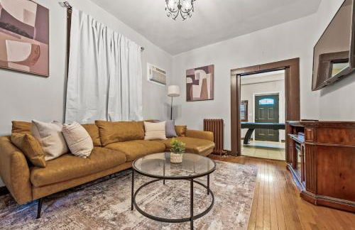 Massive NYC House with Pool Table - Foto 1