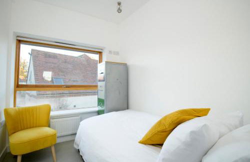 3 Bedroom Eco house in Chichester near Goodwood - Photo 20