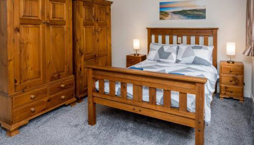 Plymouth Plym Valley Impressive House Free Parking In Great Location By STAE-Homes - Photo 5, wardrobe