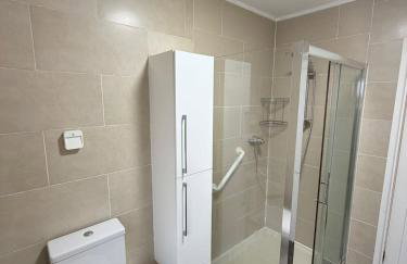 5 Bed cosy family home near Heathrow l London - Foto 13