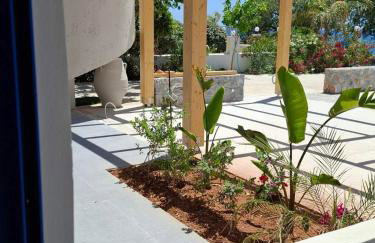 Grammeno Seaside Studios - Photo 35