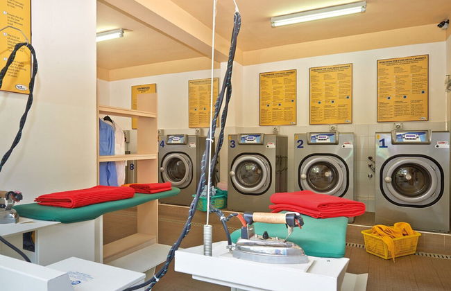 Belvilla by OYO Baia Domizia Villaggio Camping E2 - Foto 17