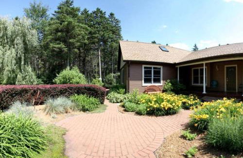 Four-Bedroom Luxury Vacation Rental on 80 Private Acres near Granite Peak, Wisconsin - Foto 15