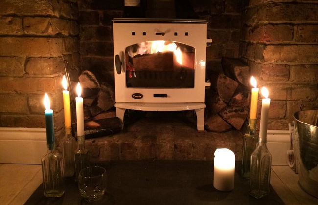 Beautiful Canalside 1-bedroom Flat With Terrace - Foto 25