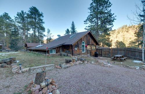 Rustic Log Cabin with Studio about 5 Mi to Pikes Peak! - Foto 23