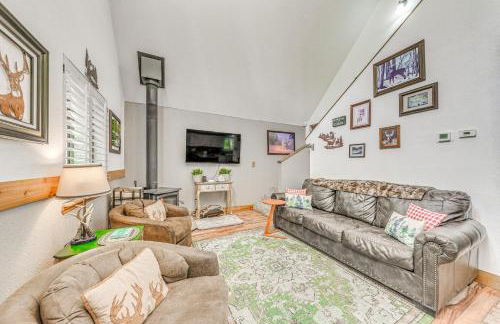 Quaint Cloudcroft Cabin with Stunning Forest Views! - Photo 12